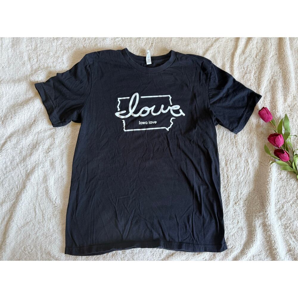 Iowa Love Bella Canvas T-shirt Size Medium